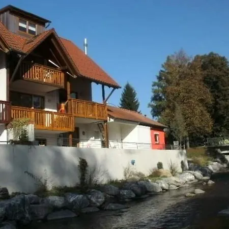 Konrad Schielin Apartment *